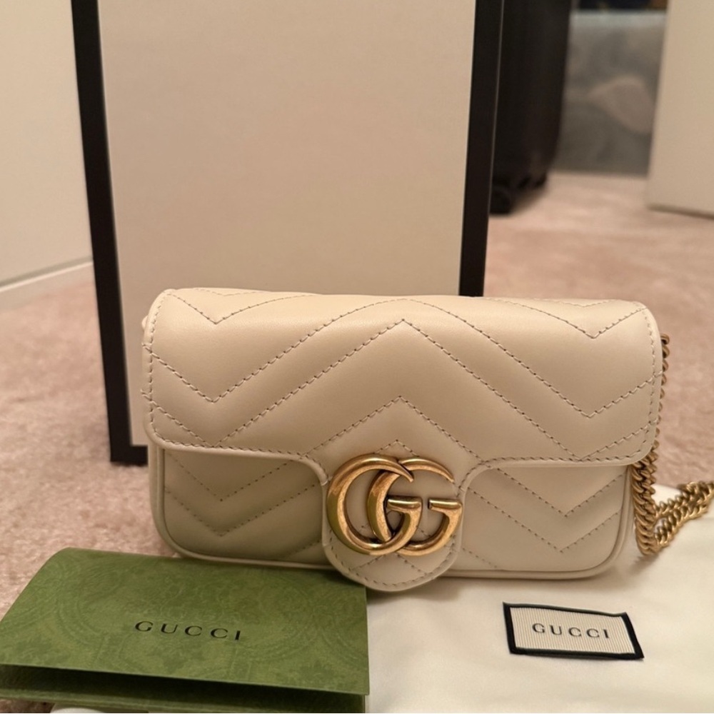 Prestine condition—Gucci GG Marmont MINI